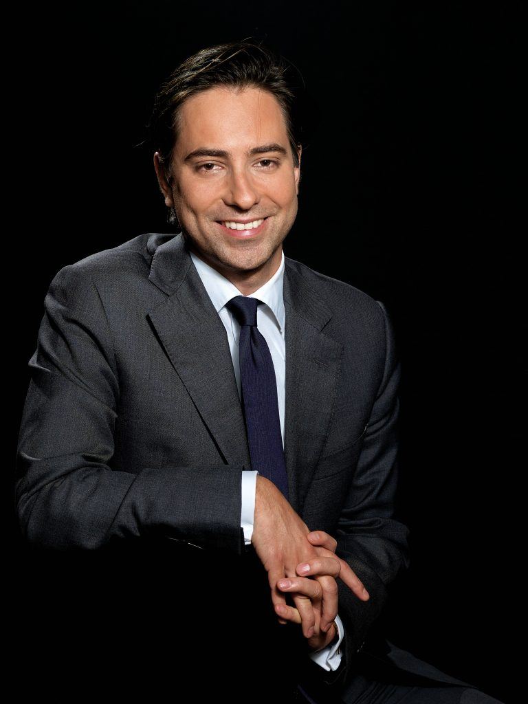 Dylan Bertsch - Expat lawyer (family law)