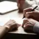 Changing employment conditions with and without an unilateral change clause